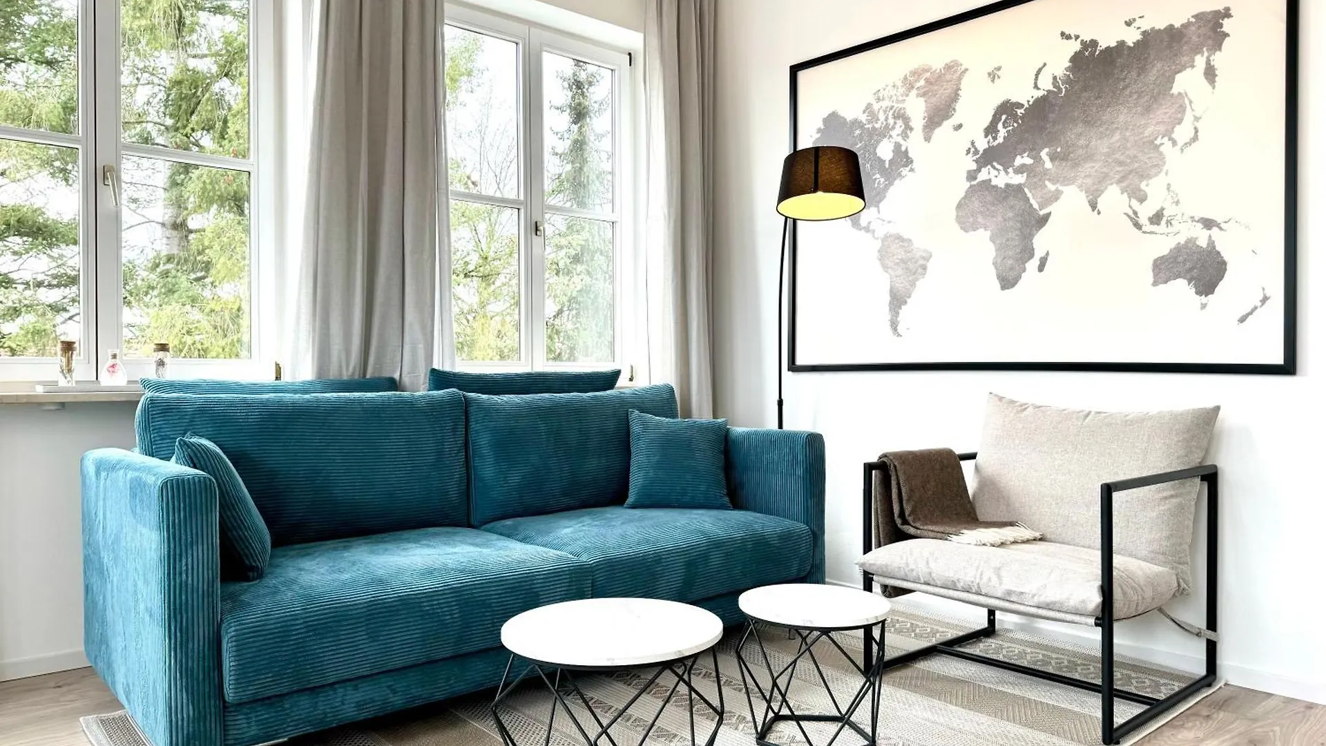 E&K Living - City Central - Design Apartment - Sky-Tv - Free Parking